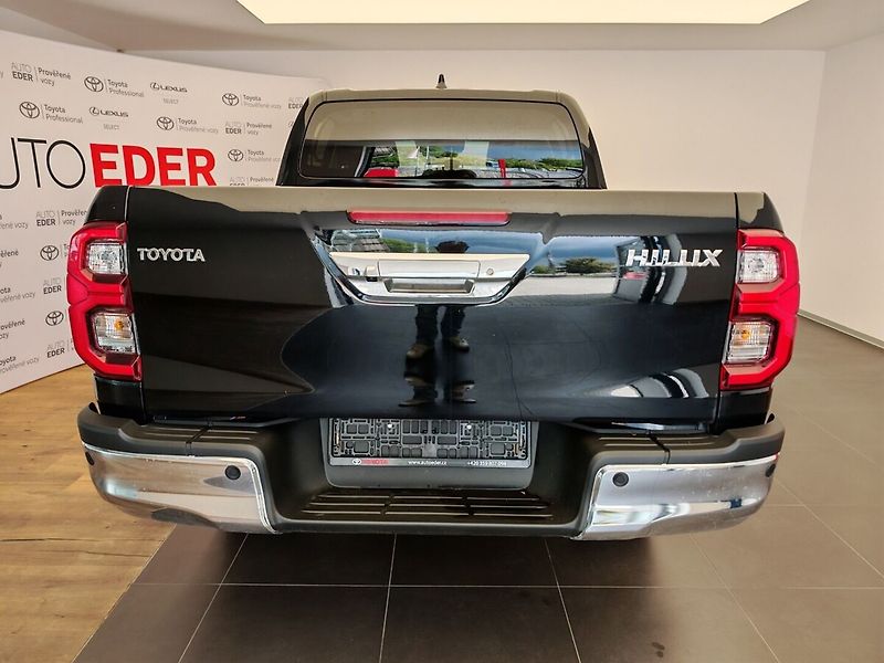 Toyota Hilux - fotka 3 z 6