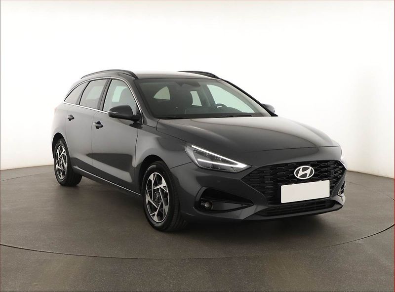 Hyundai i30 (2026) 1.0 T-GDI, Style, Navigace - fotka 1 z 20