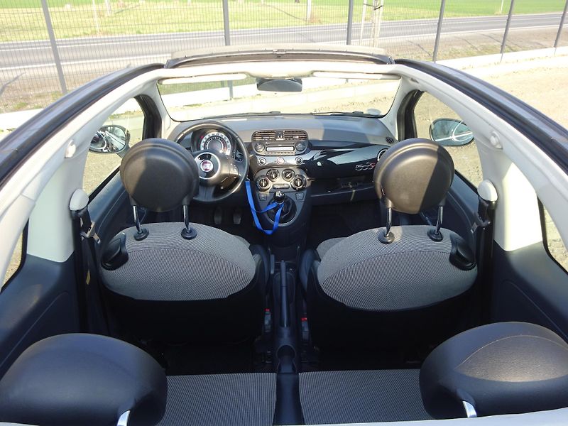Fiat 500 (2013) 1.2i 51kW Cabrio Lounge - fotka 21 z 28