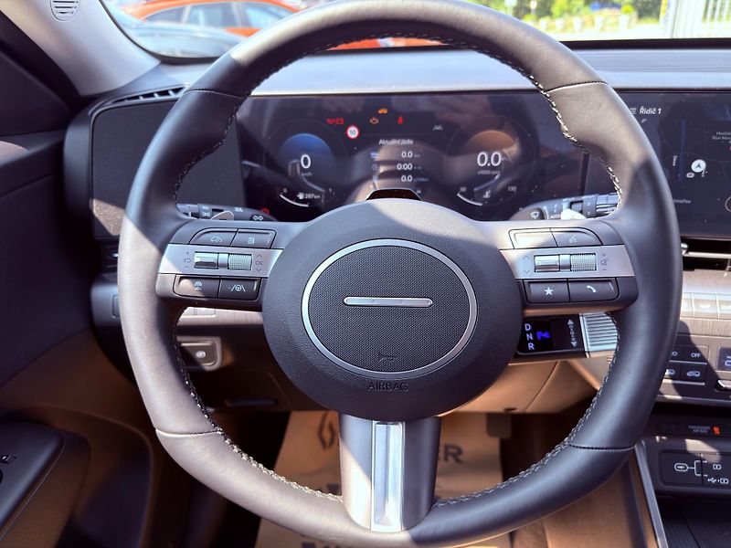 Hyundai Kona 1,6-110KW,AUTOMAT,TAŽNÉ,S-TECH - fotka 14 z 31