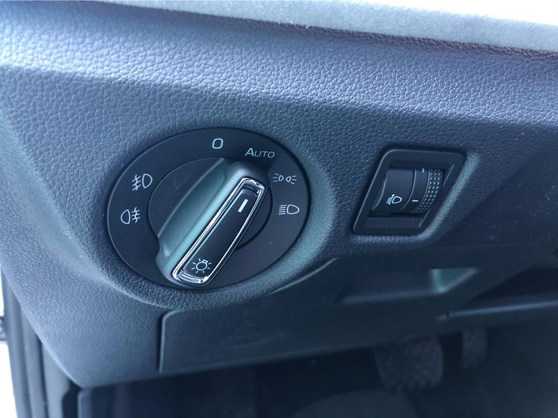 Škoda Kamiq 1,5 TSI - fotka 16 z 29