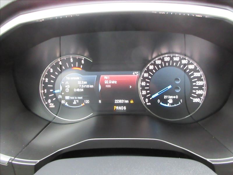 Ford S-MAX 2,0 TDCi 132Kw, 4x4, 7míst, No - fotka 18 z 34
