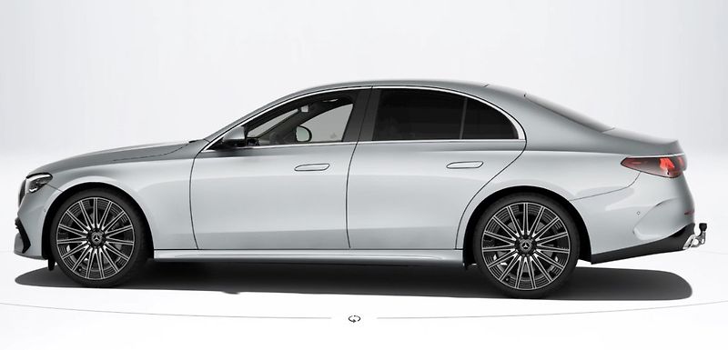 Mercedes-Benz Třídy E (2026) 450 d 4MATIC Edition 140 Years - fotka 5 z 9