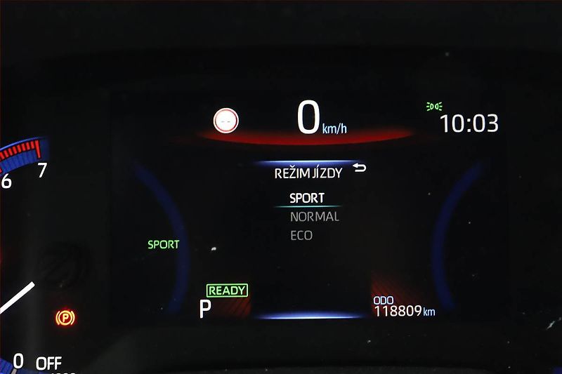 Toyota Corolla (2021) 1.8 Hybrid - fotka 13 z 16