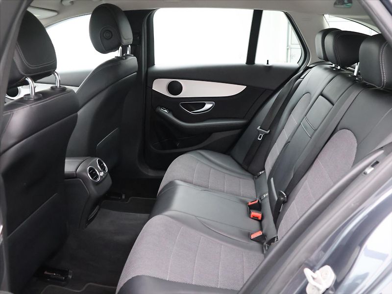Mercedes-Benz Třídy C 1,6 CDI 100 kW Tažné Aut.Klima - fotka 14 z 32