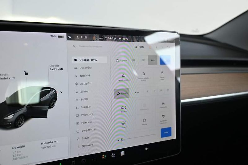 Tesla Model 3 (2020) LED 360 RWD Kamera Range Plus - fotka 17 z 33