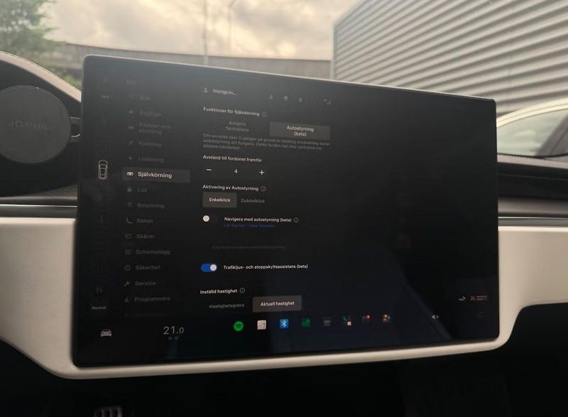 Tesla Model S Plaid AWD FSD Tažné Bílý in.  - fotka 23 z 28
