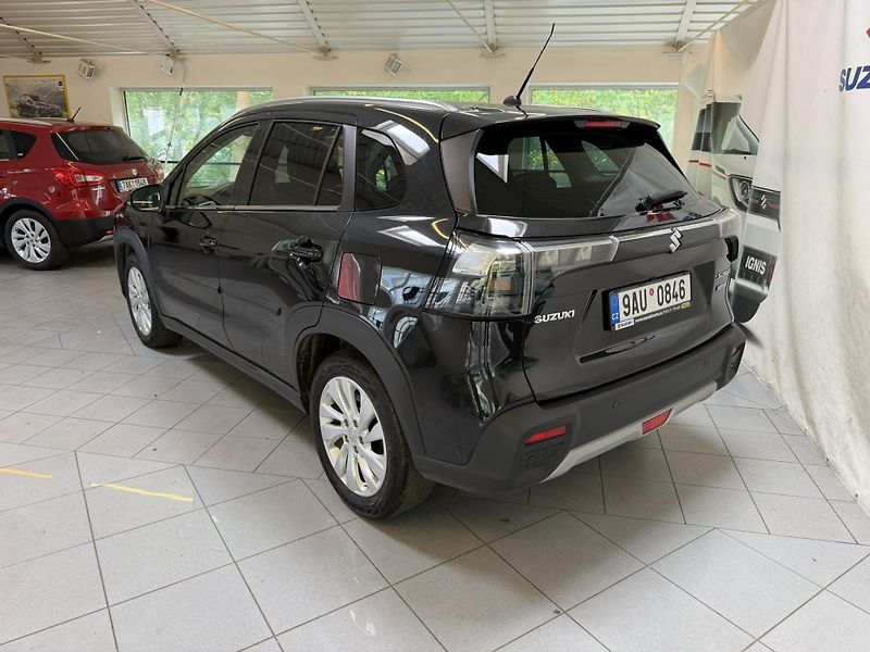 Suzuki S-Cross 1,4 Boosterjet 4x4 Hybrid - fotka 7 z 18