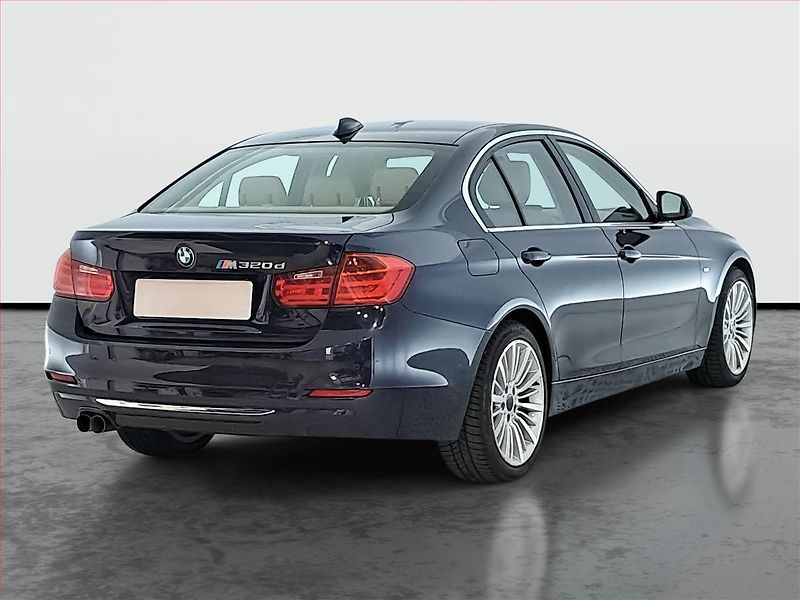 BMW Řada 3 (2012) 320 d, Kůže, Navi, Bi-Xenony - fotka 5 z 21