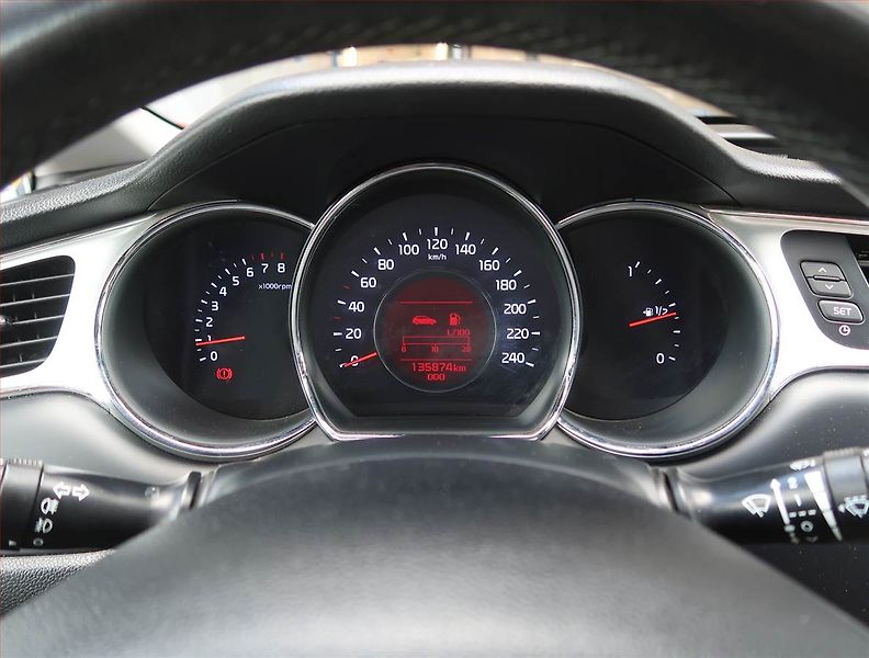 Kia Ceed (2016) 1.4 CVVT, Tempomat - fotka 11 z 16