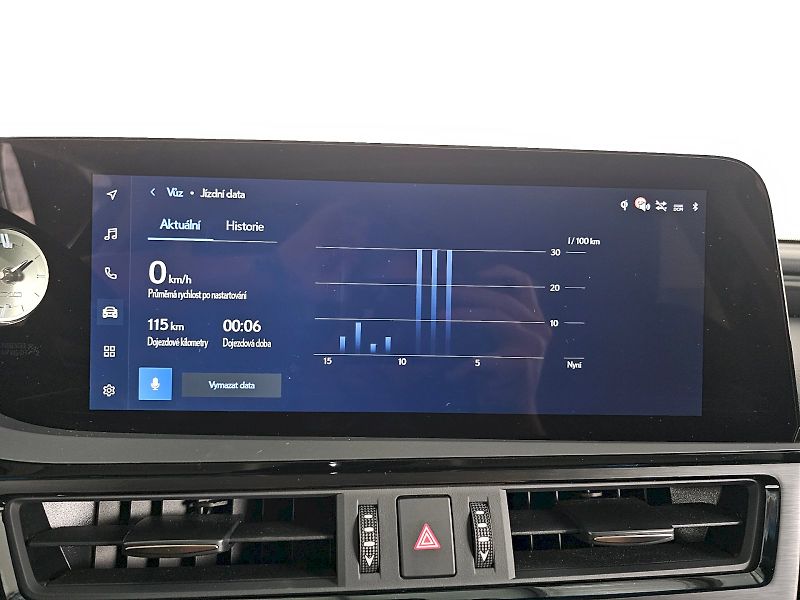 Lexus ES 300h (2025) 2.5HEV 218k Business Edition - fotka 18 z 33