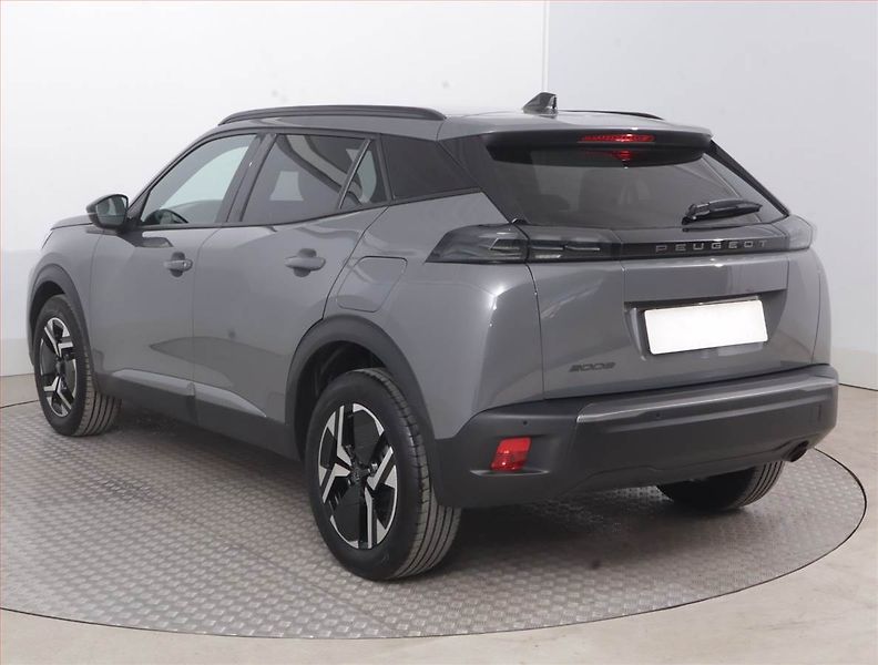 Peugeot 2008 (2025) 1.2 PureTech, Serv.kniha, Kůže - fotka 4 z 15