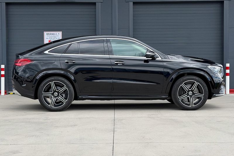 Mercedes-Benz GLE (2025) GLE 450d Coupe 4Matic AMG Line - fotka 17 z 60