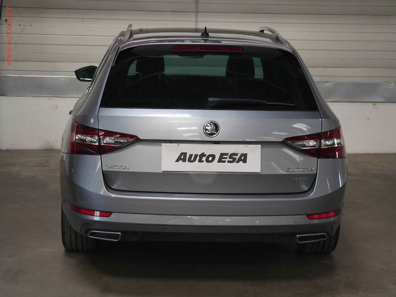 Škoda Superb (2016) 2.0 TDi 4x4, ČR, L&K, DSG - fotka 5 z 25