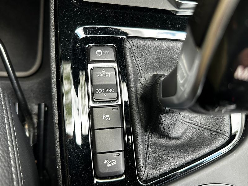 BMW X1 2,0 140kW-xDRIVE-CZ-DPH-VÝBAVA - fotka 26 z 44