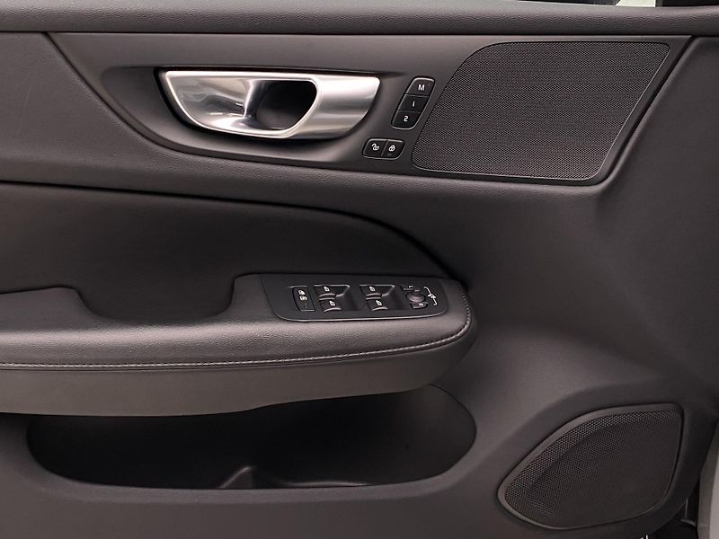 Volvo V60 CC B4 AWD BRIGHT PLUS AUT  - fotka 29 z 59