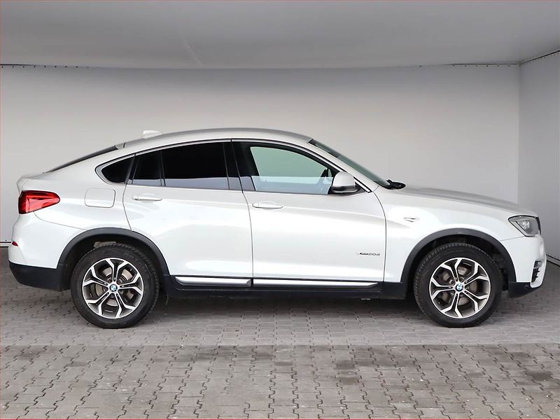 BMW X4 (2017) xDrive20d, 4X4, Automat - fotka 6 z 22