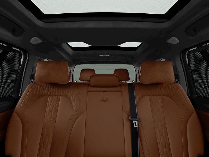 BMW X7 xDrive40i - fotka 11 z 12