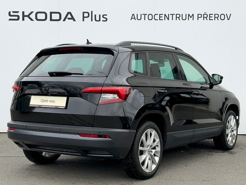 Škoda Karoq (2018) 1.5TSI 110kW DSG Style Pano Ků - fotka 2 z 35