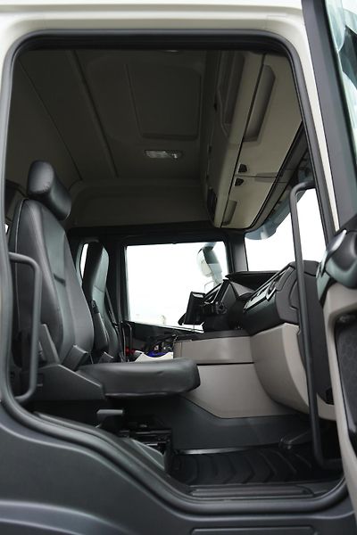 Scania (2022) G 410 / E 6 / 8 X 4 / HDS + HA - fotka 10 z 63