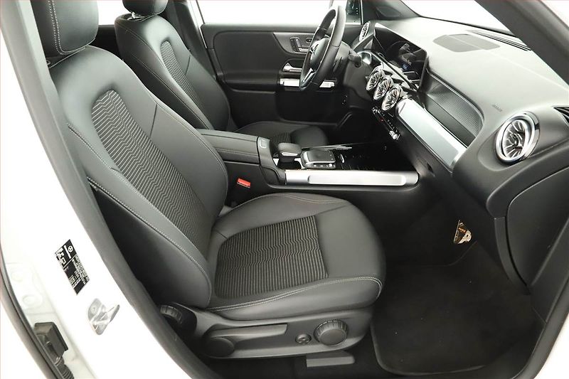 Mercedes-Benz EQB (2022) 250, SoH 94% - fotka 7 z 21