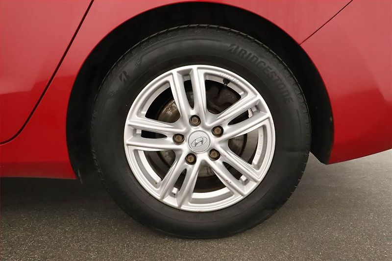 Hyundai i30 (2013) 1.6 CRDi, nová STK, Tažné - fotka 13 z 13