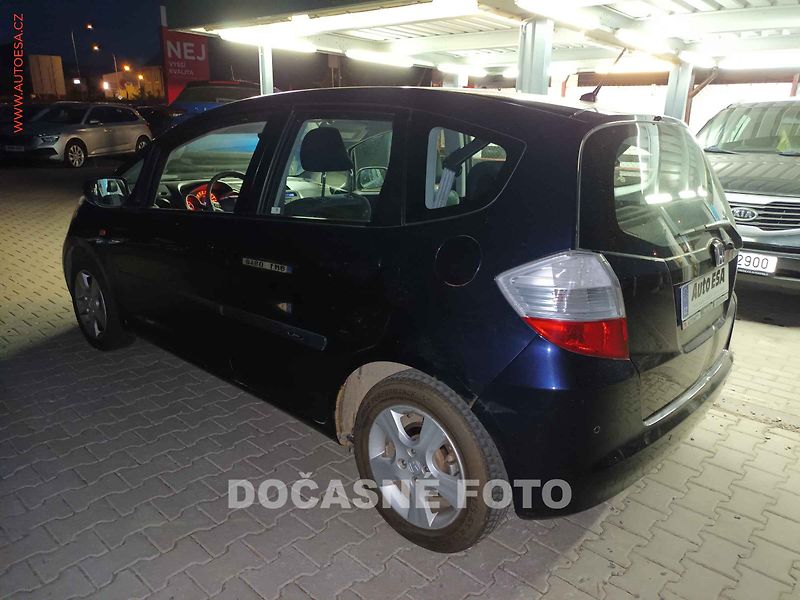 Honda Jazz (2009) 1.2i, ČR, servis.kniha, AC - fotka 2 z 3