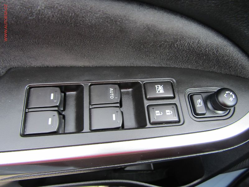Suzuki Vitara (2021) 1.4T 4x4, 2.maj,ČR, Elegance - fotka 12 z 21
