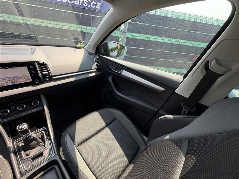 Škoda Karoq 2.0 TDI Tour Virtual - fotka 10 z 19