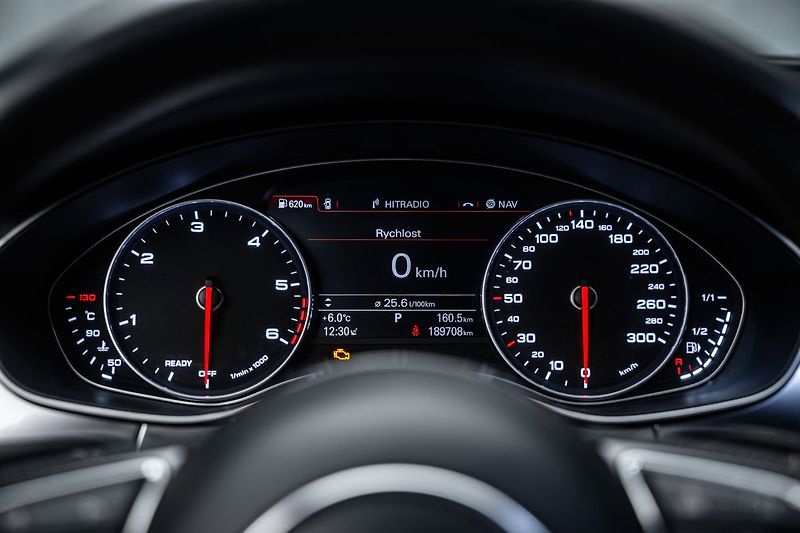 Audi A6 Avant 3,0 BiTDI Competition Ma - fotka 13 z 25