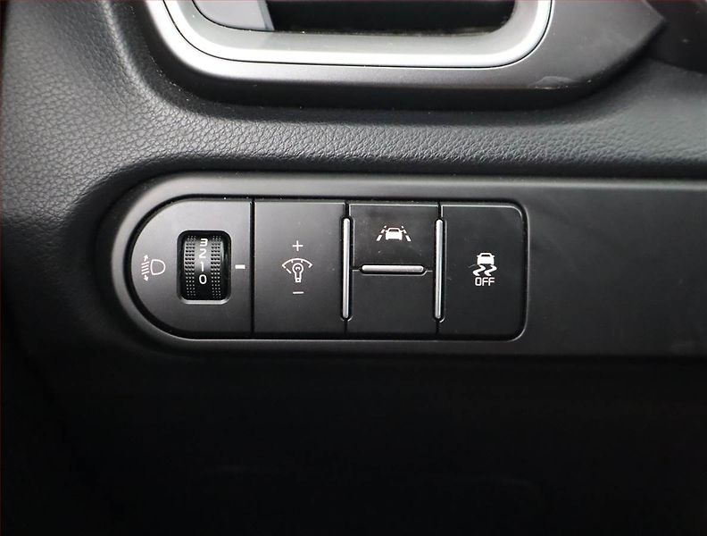Kia Ceed (2019) 1.4 T-GDI, Serv.kniha, Xenony - fotka 22 z 22
