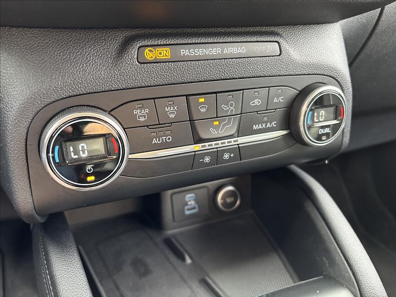 Ford Kuga 1,5 EcoBlue 88kW Titanium X - fotka 36 z 49