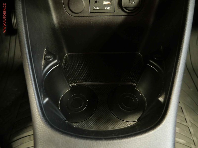 Kia Picanto (2016) 1.0i, ČR, AC - fotka 17 z 17
