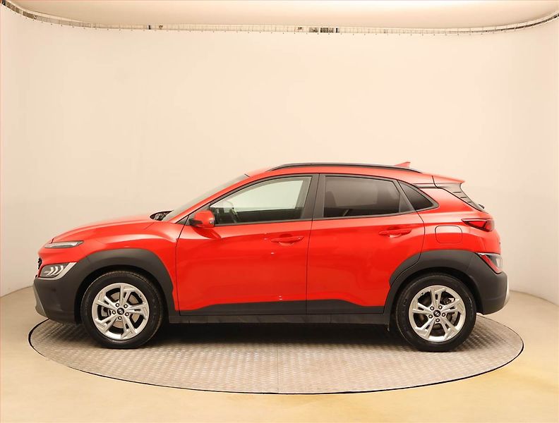 Hyundai Kona (2022) 1.6 T-GDI - fotka 3 z 23