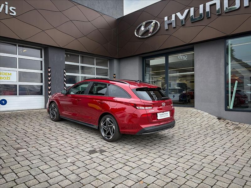 Hyundai i30 1,5 T-GDI N-Line - fotka 17 z 19