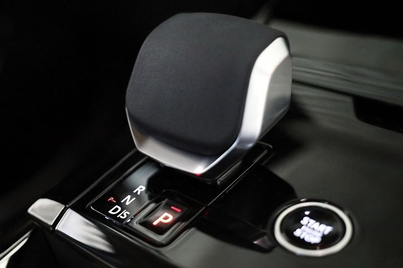 Land Rover Range Rover Sport (2024) - fotka 19 z 19
