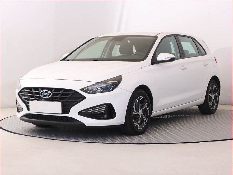 Hyundai i30 (2022) Comfort 1.5 DPI, Serv.kniha - fotka 2 z 18