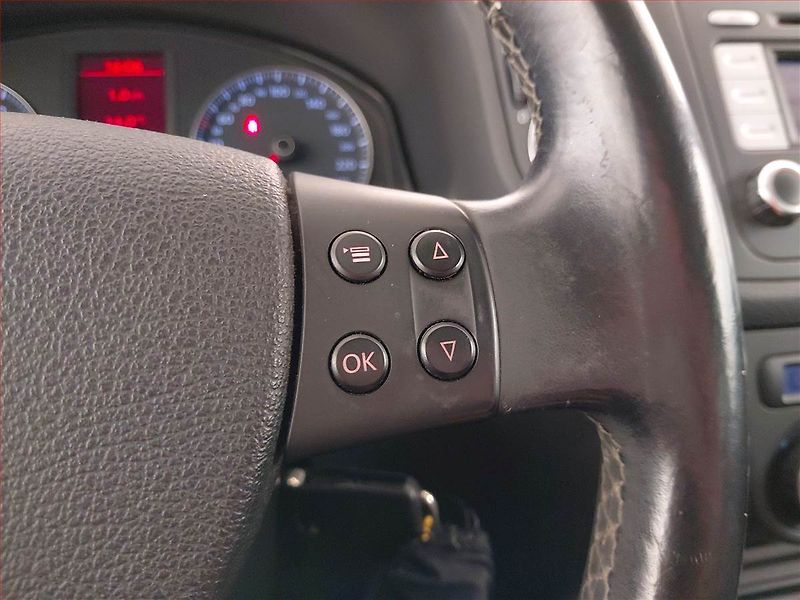 Volkswagen Golf Plus (2008) 1.4 TSI, Serv.kniha, nová STK - fotka 15 z 18