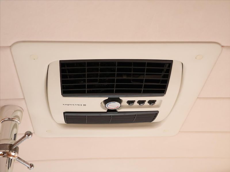 Fiat Ostatní 2,8 JTD 94kW Hobby 700 - fotka 27 z 44