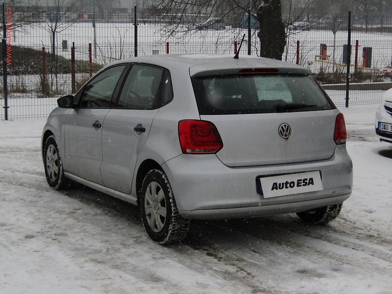 Volkswagen Polo (2011) 1.2i, AC - fotka 6 z 14