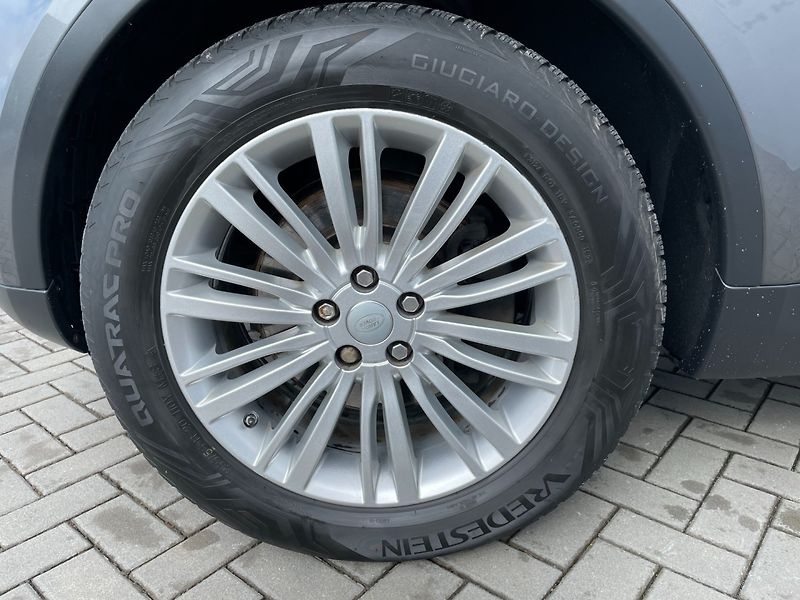 Land Rover Discovery (2017) 3.0Td6 190kW HSE LUXURY - fotka 43 z 44