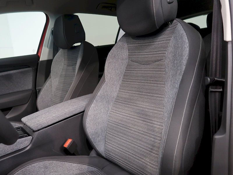 Škoda Superb (2025) 1.5TSI 110KW DSG TAŽNÉ 2 SADA - fotka 16 z 48