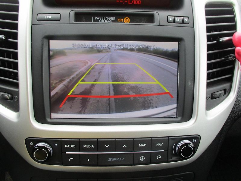 Kia Venga 1.6i 91kW AUTOMAT*NAVI*VÝHŘEV - fotka 49 z 50