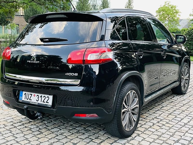 Peugeot 4008 1.8HDI 4x4 VÝHŘEV KAMERA TAŽNÉ - fotka 12 z 47