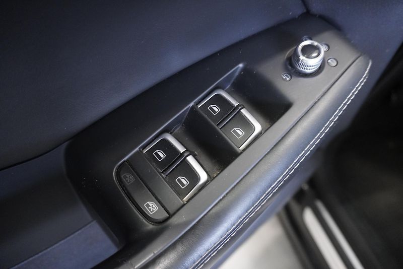 Audi SQ5 3.0 TDi QUATTRO AUTOMAT - fotka 10 z 39