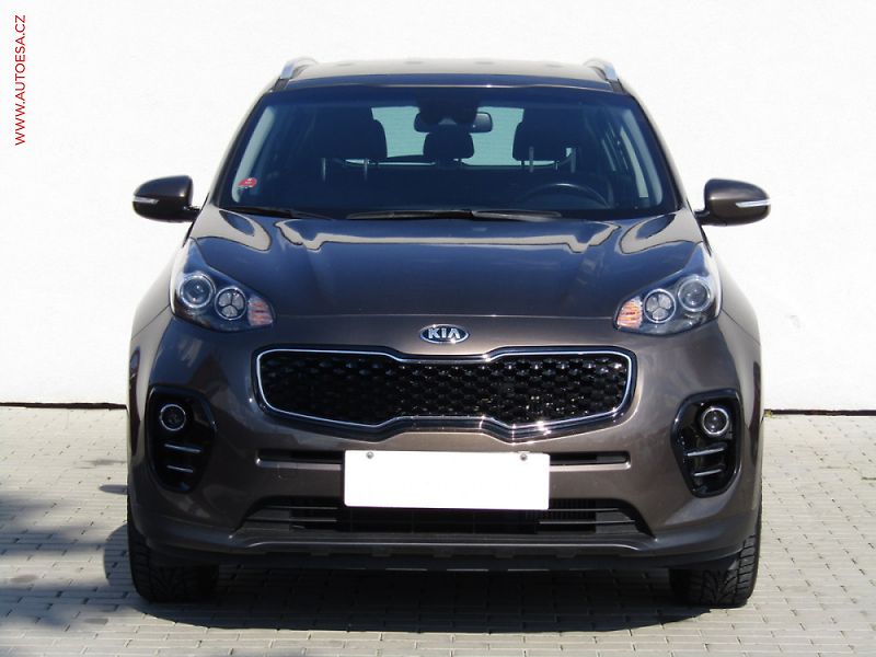 Kia Sportage (2015) 1.6 GDi - fotka 2 z 3
