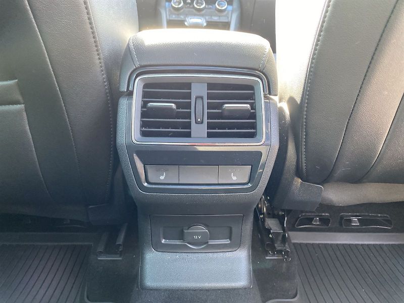 Škoda Karoq (2018) 1.5 TSI DSG Style + - fotka 26 z 36