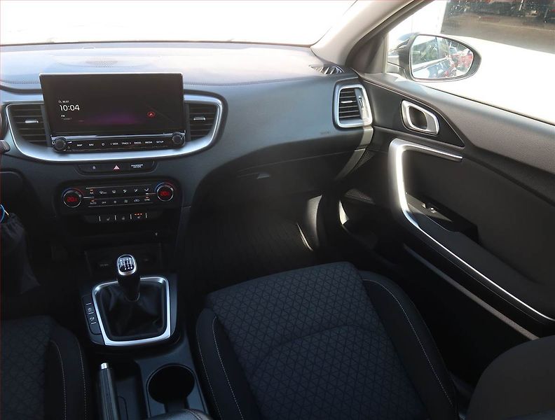 Kia Ceed (2020) 1.4 T-GDI, ČR,1.maj - fotka 8 z 22
