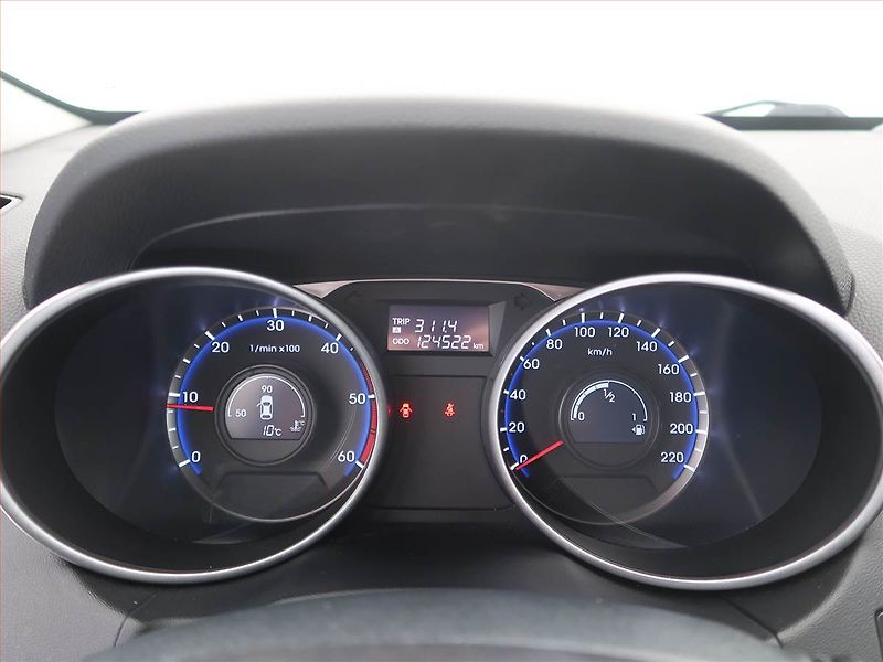 Hyundai ix35 (2014) 2.0 CRDi, 4X4, Kůže, Tempomat - fotka 11 z 18