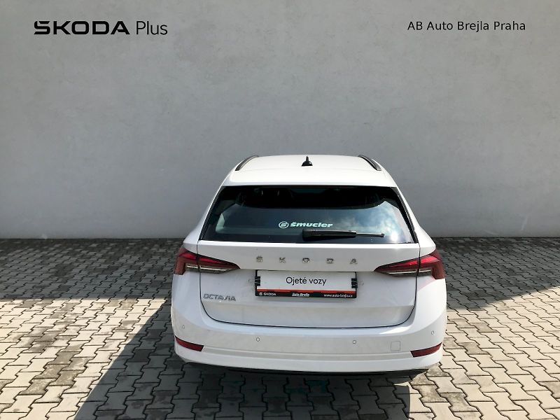 Škoda Octavia (2023) COM AMB TD 110/2.0 M6F - fotka 6 z 24
